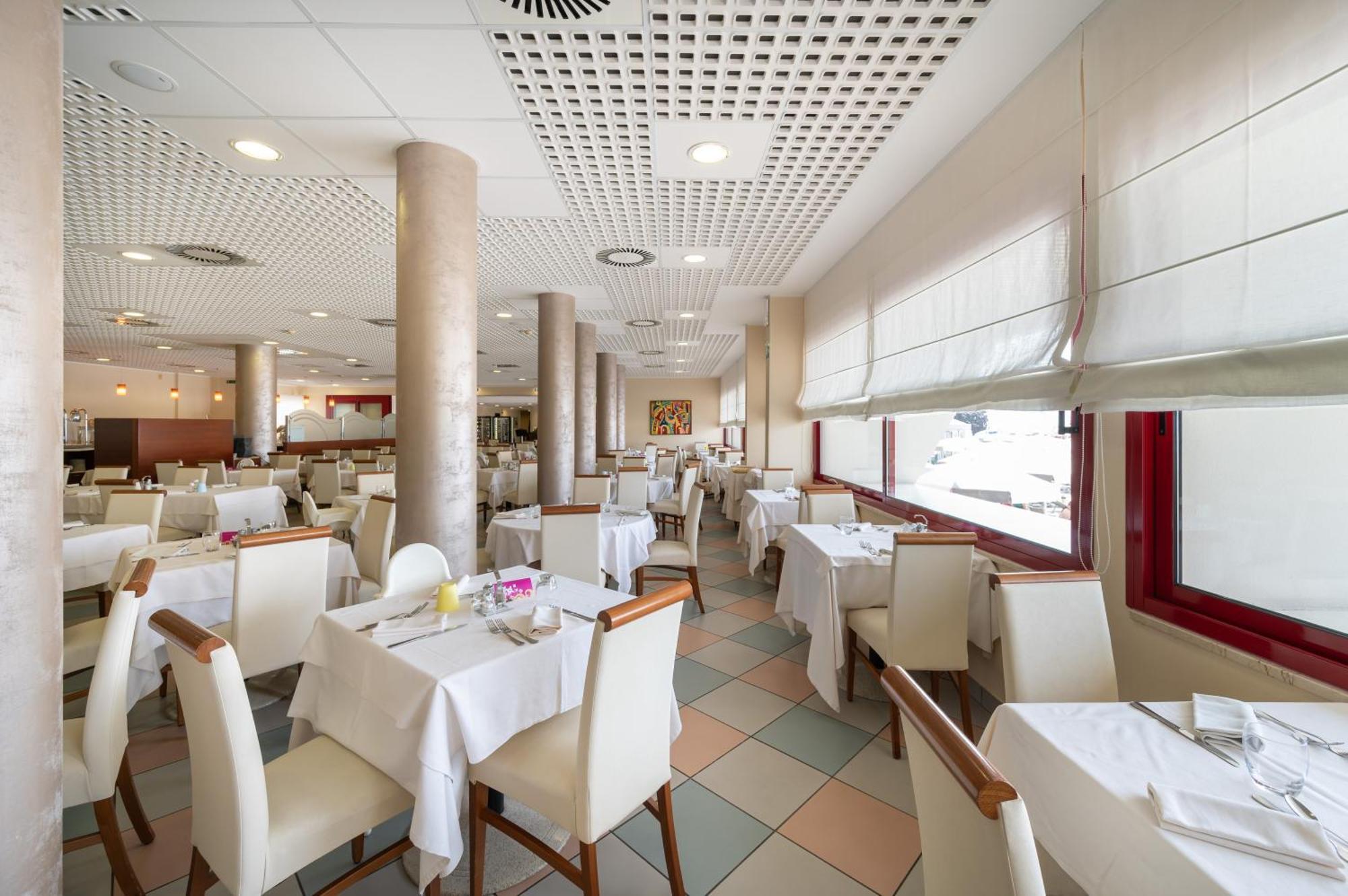 Aparthotel Imperial Bibione Exterior photo