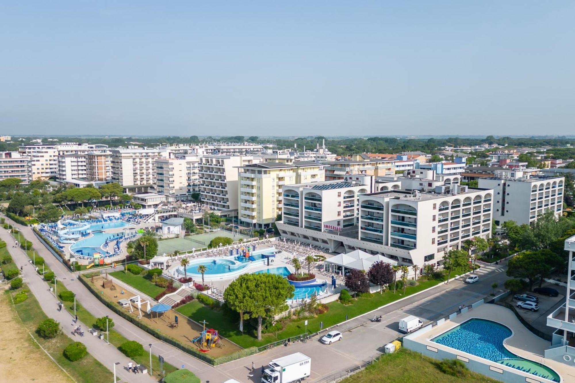 Aparthotel Imperial Bibione Exterior photo